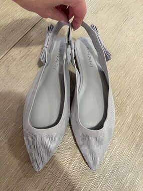Tahari light gray bow slides mules pointed toe loafers flats 9